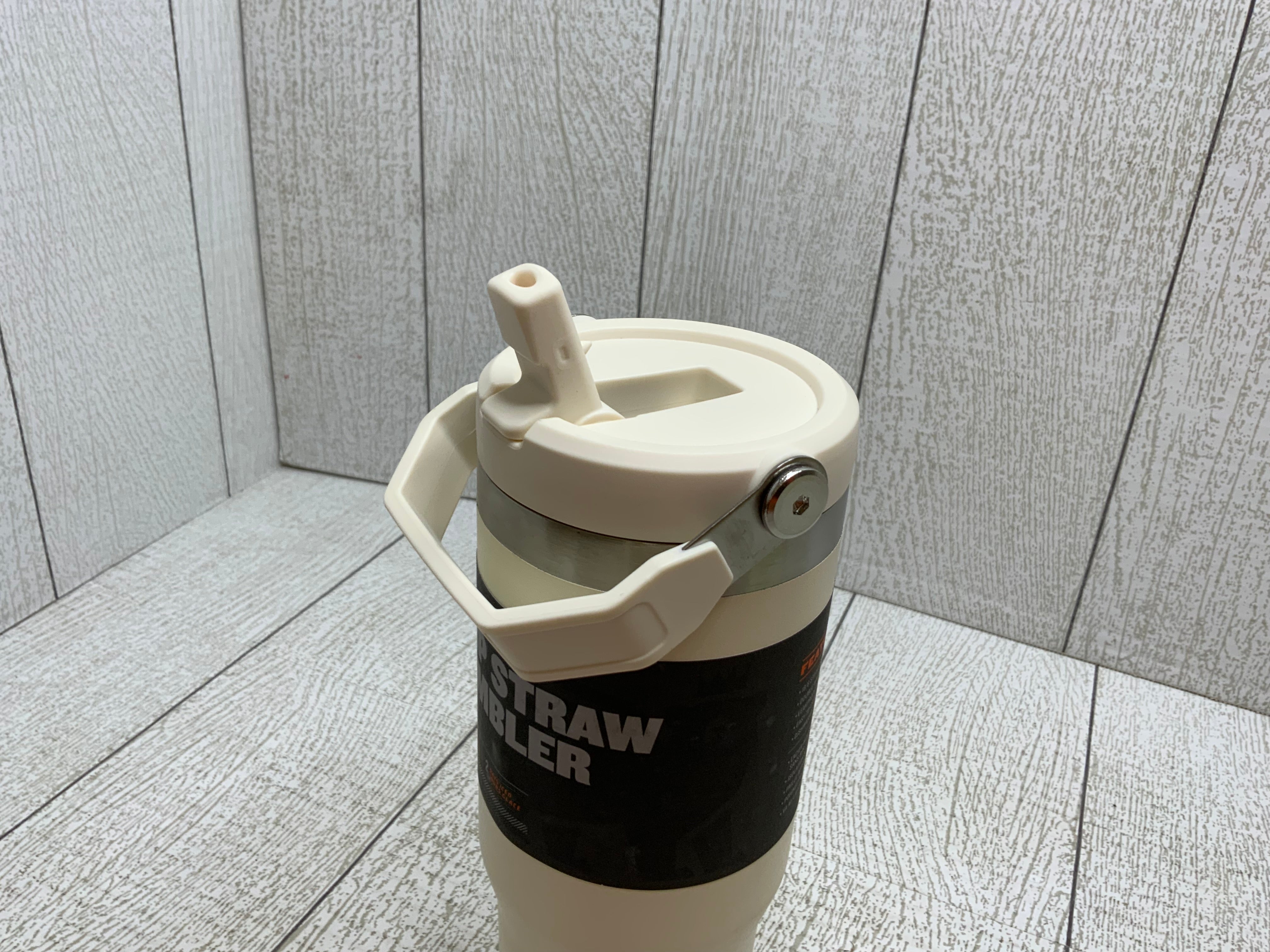 Stanley IceFlow Stainless Steel Tumbler with Straw (Cream) (8049463558382)